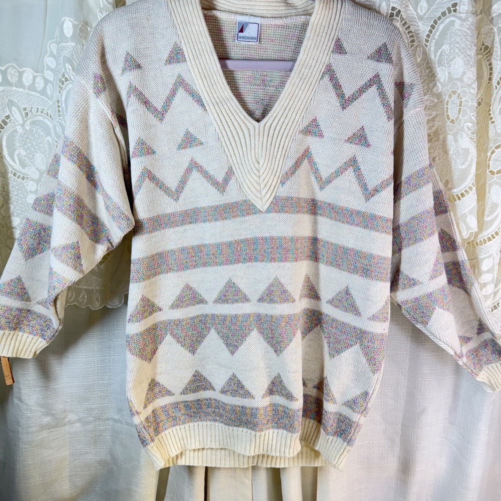 Vintage Geometric Sweater with irradecent colors size 36 by Wiegmann